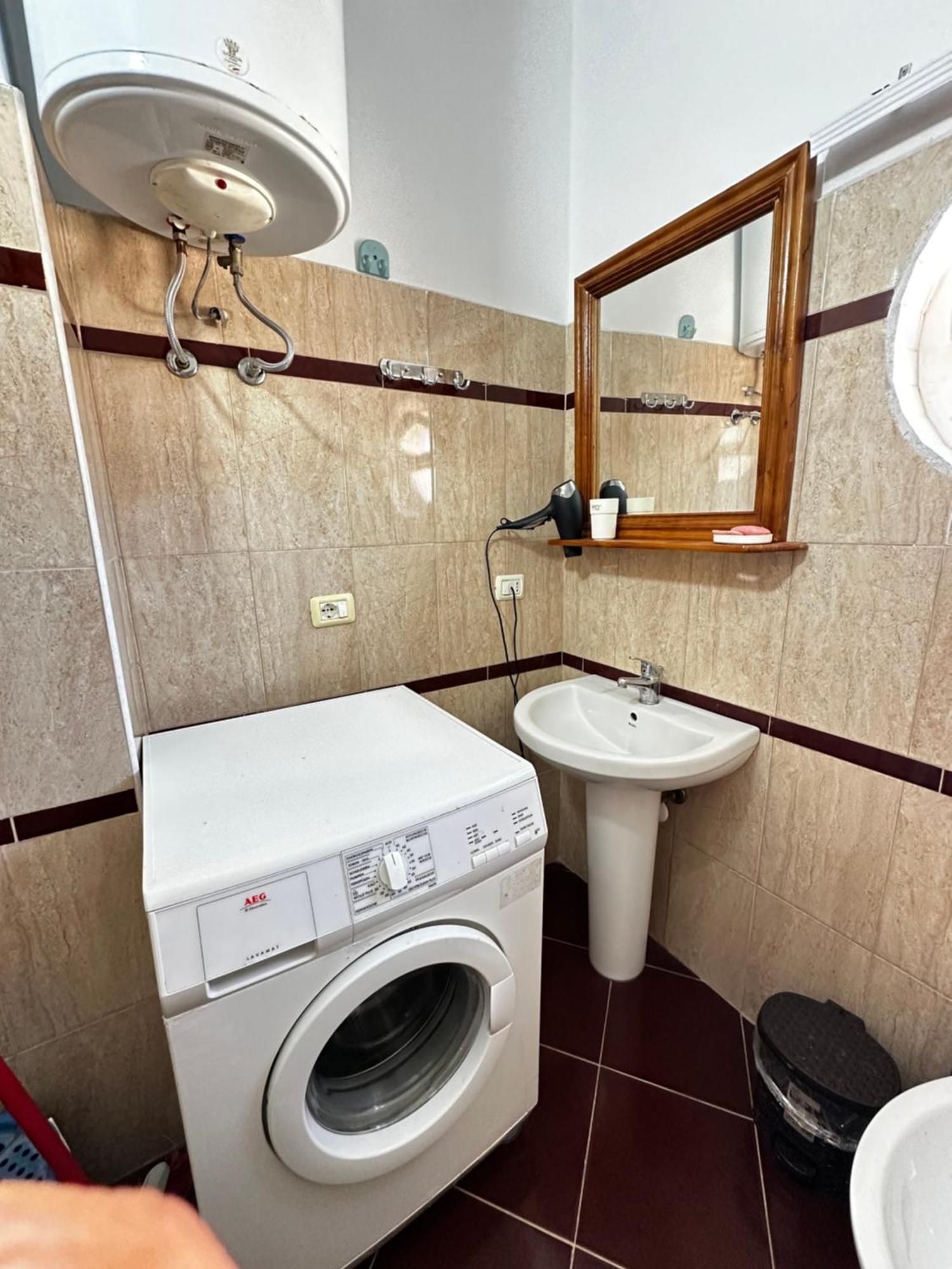 Romance Holiday Garden Inn Драч Екстериор снимка