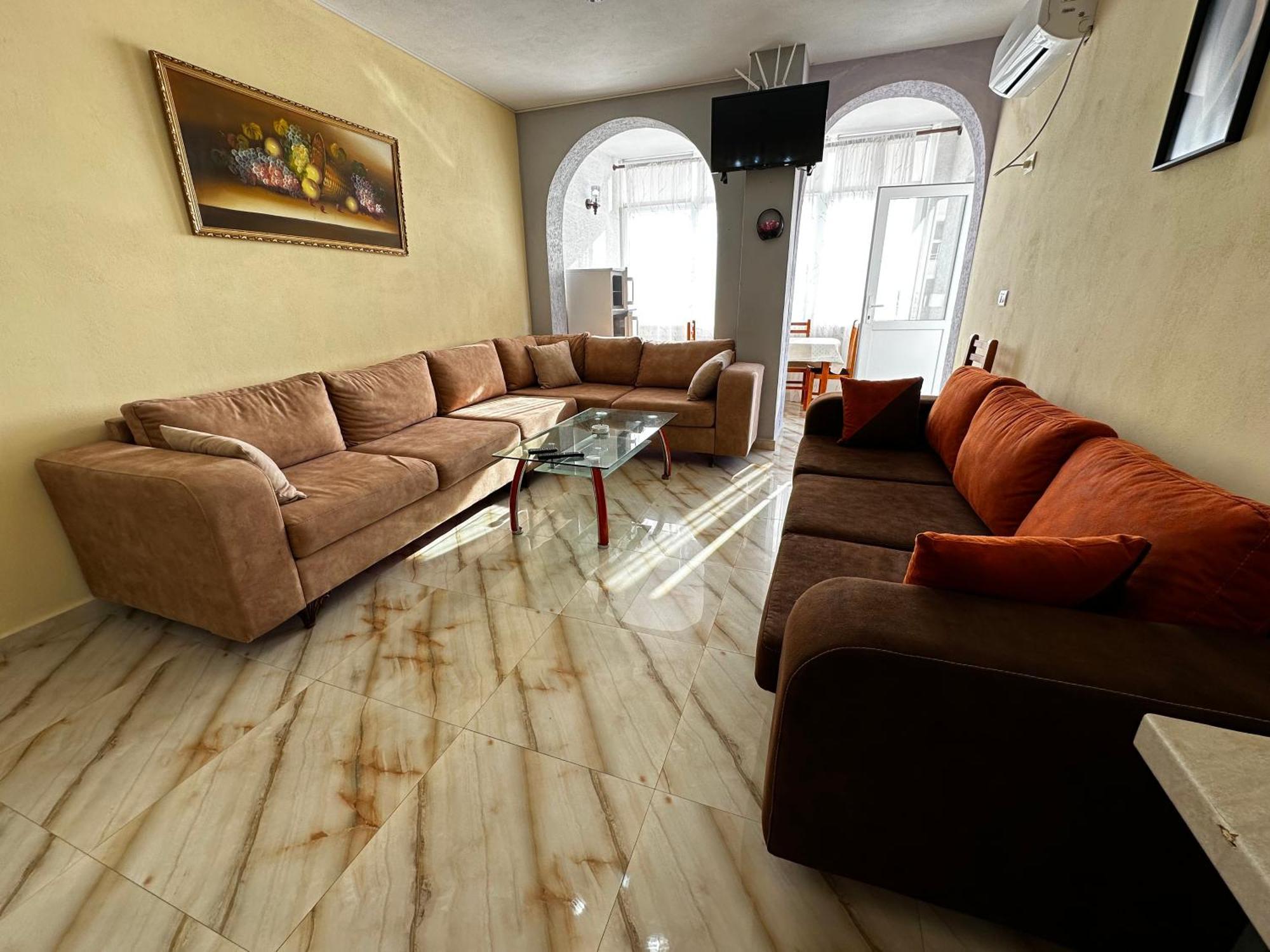 Romance Holiday Garden Inn Драч Екстериор снимка